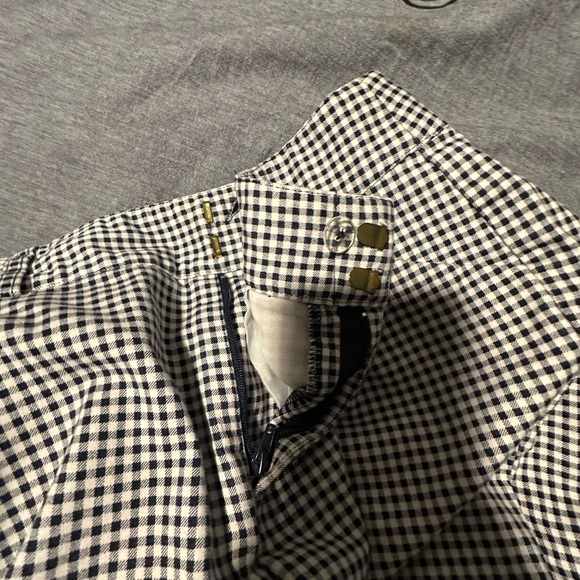 (90)MICHAEL KORS COLLECTION
Samantha Gingham Stretch Cotton Pants - Picture 8 of 12